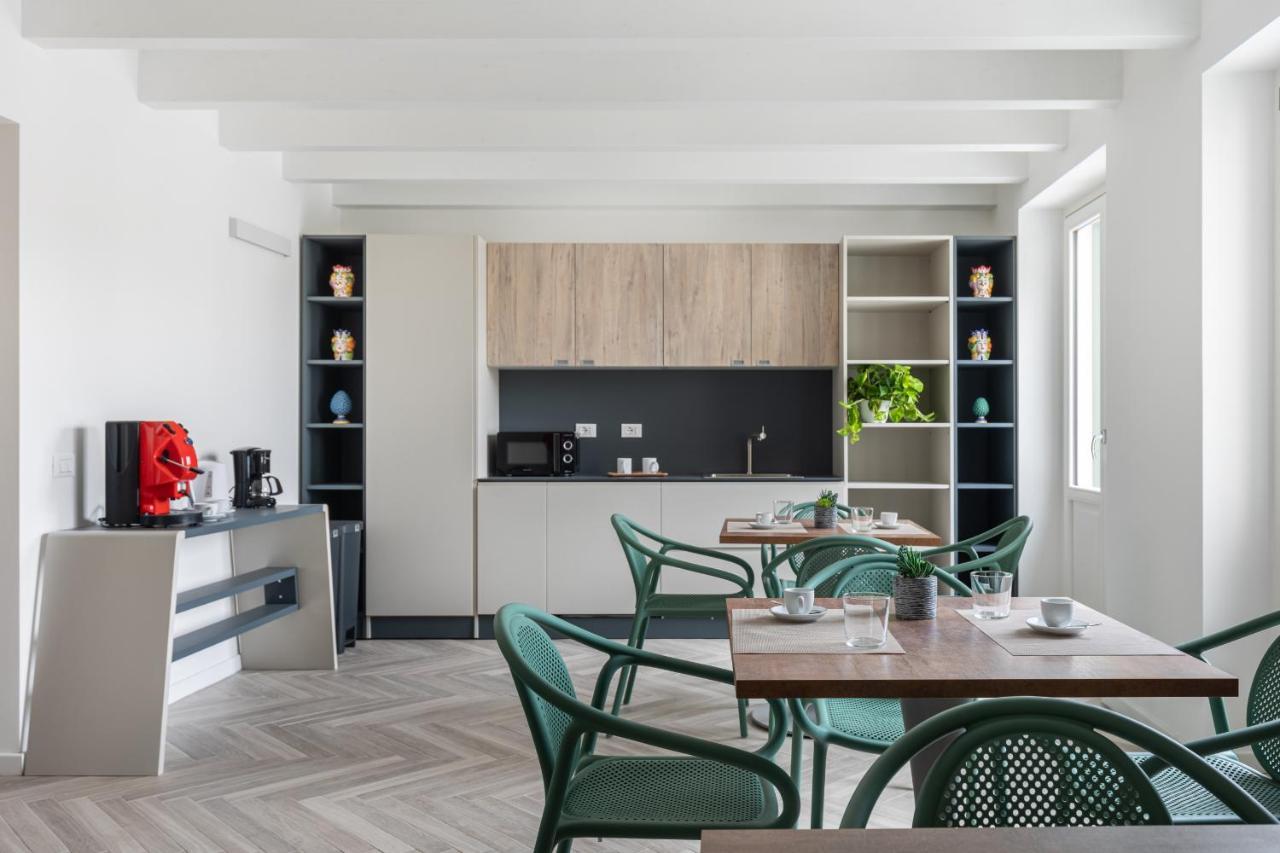 Principe Di Paterno - Budget Double Rooms & Breakfast パレルモ エクステリア 写真